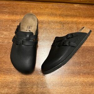 BIRKENSTOCK Leather Double Buckle Mules